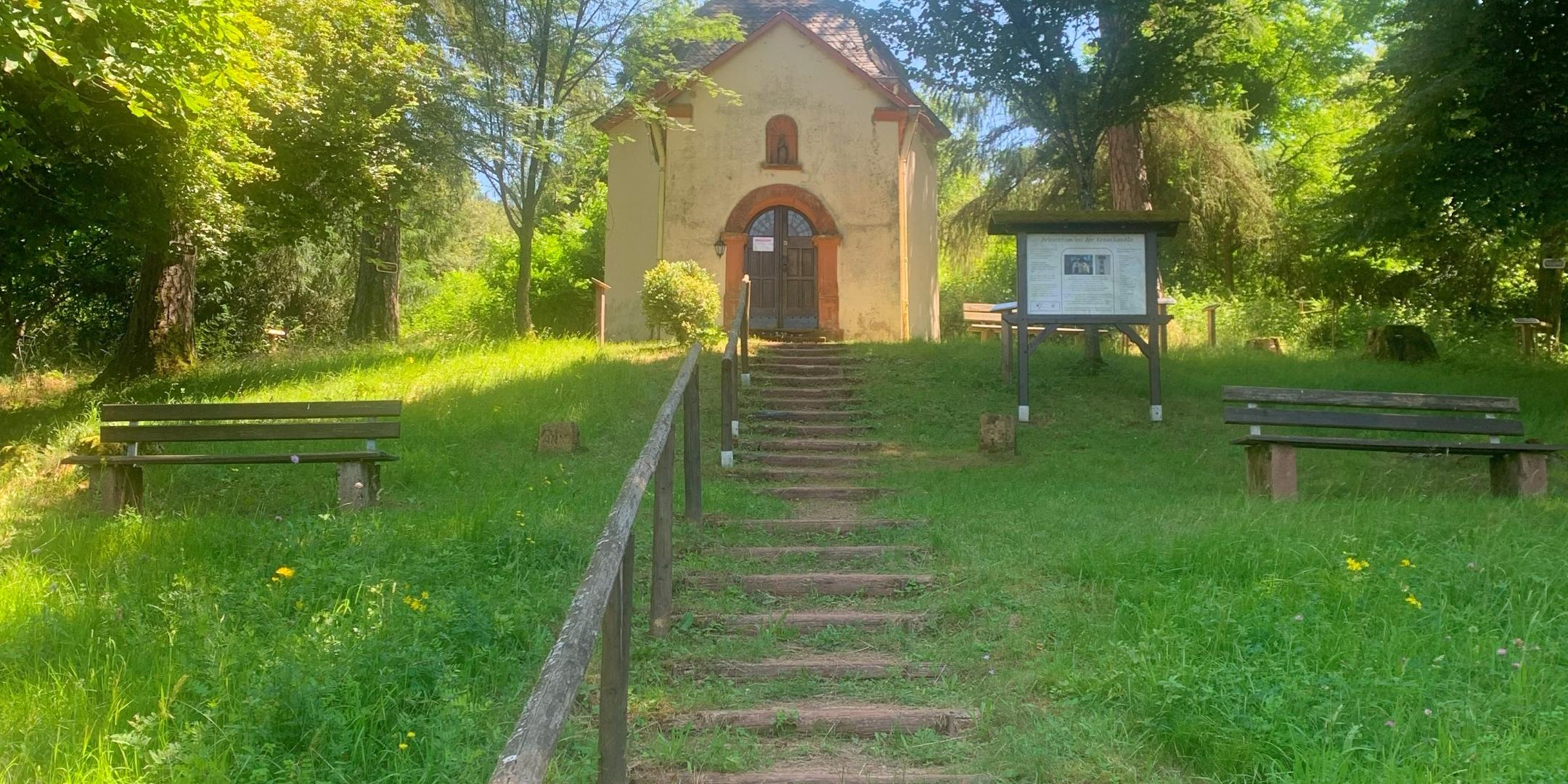 Kreuzkapelle Treppe (c) Christine Hackenberger Kreuzkapelle Treppe